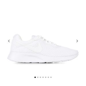 WOMEN'S NIKE TANJUN SUSTAINABLE SNEAKERS, SIZE 9